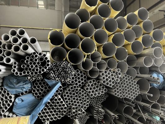 ASTM A312 A204 304 316L Бесшовная труба из нержавеющей стали Круглая квадратная бесшовная труба Ss